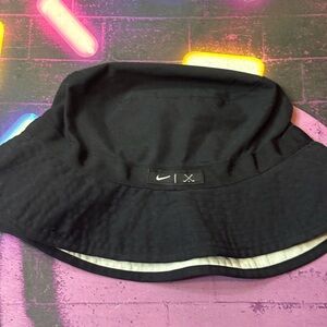 Vintage 2000's Nike Golf Bucket Hat Reversible One Size Black White Sides Y2K